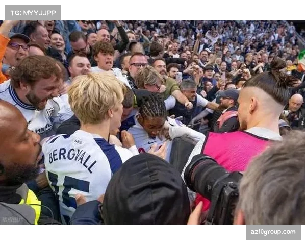 热刺2-2布莱顿：西蒙斯世界波后的情绪管理问题